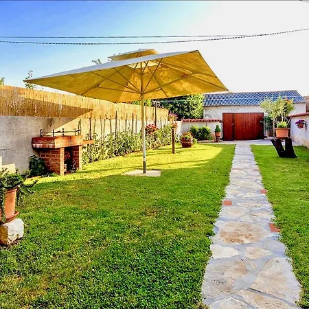 Holiday home Rustic Holiday House / Pet Friendly / Wifi *