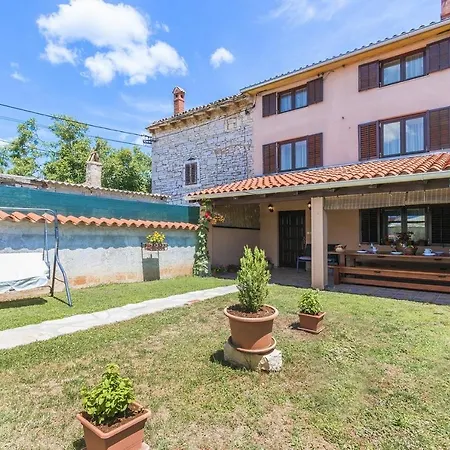 Rustic Holiday House / Pet Friendly / Wifi